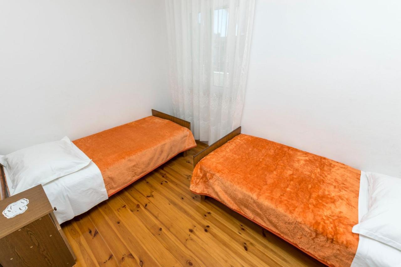 Apartments Neda 特罗吉尔 外观 照片
